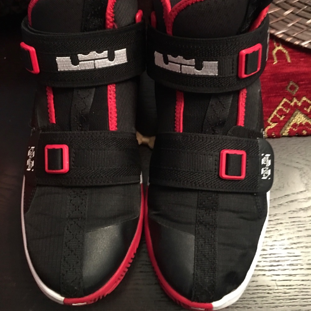 Lebron Solider Youth Boys